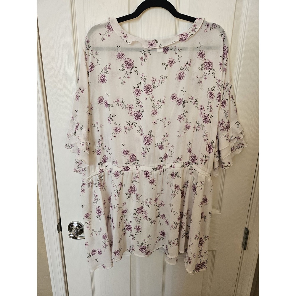 Torrid Sheer Floral Blouse Wrap Design Ruffled Flutter Sleeves V-Neck, Plus 5X - Picture 5 of 8